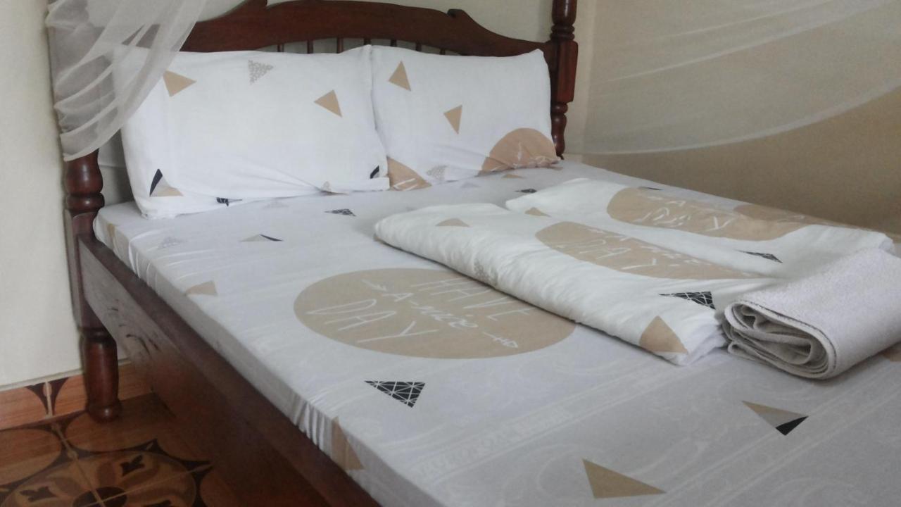Rock Shadow Hotel Koboko Экстерьер фото
