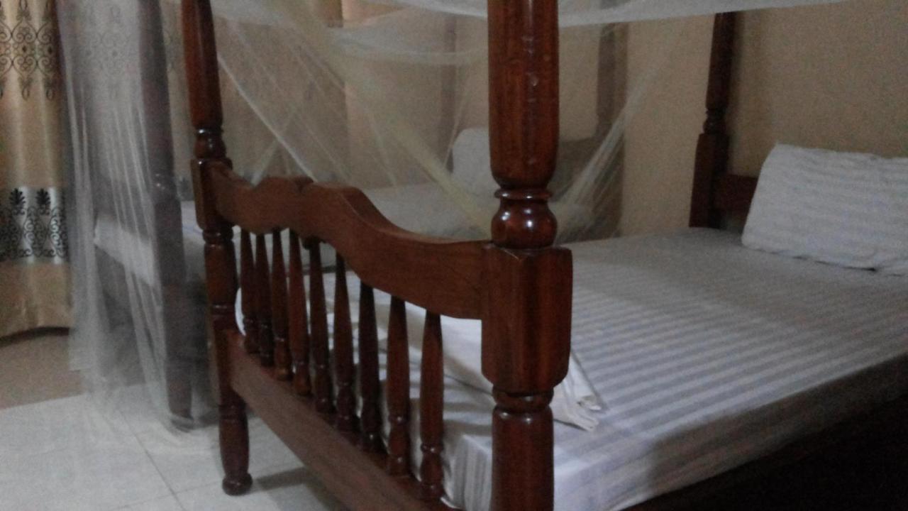 Rock Shadow Hotel Koboko Экстерьер фото