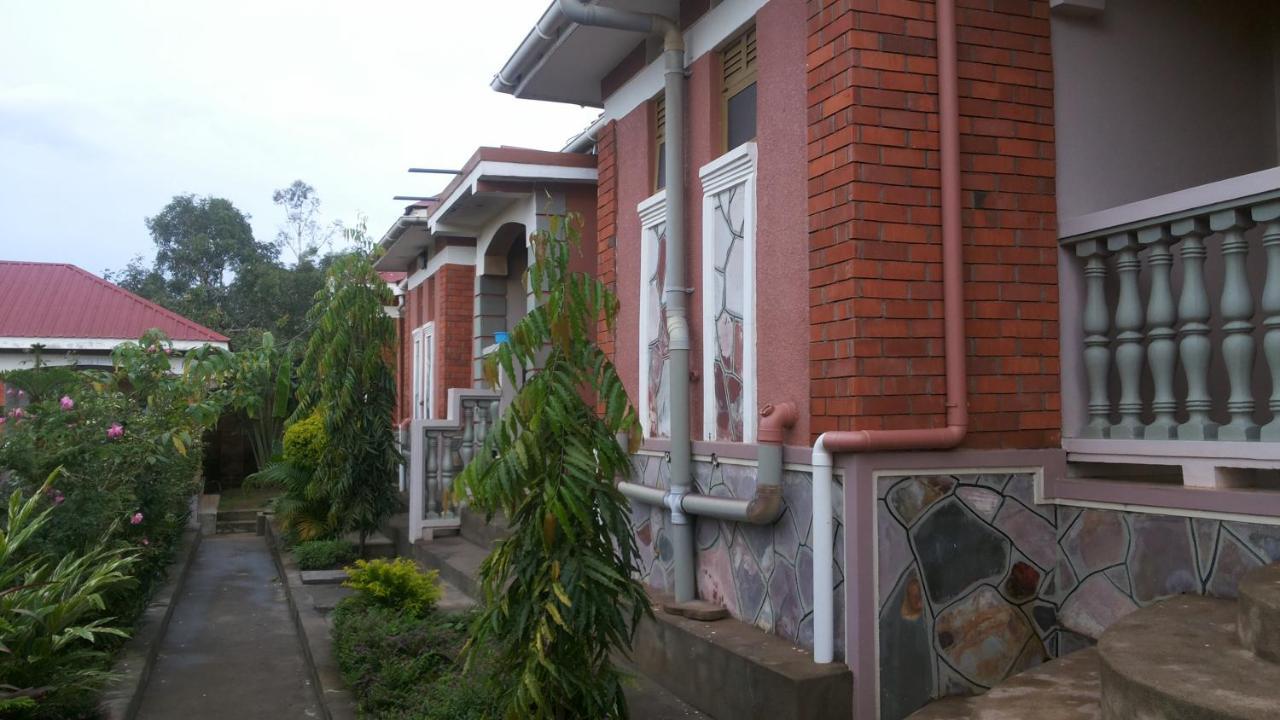 Rock Shadow Hotel Koboko Экстерьер фото